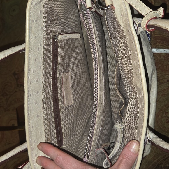 Vintage Dooney&Bourke Ostrich Embossed Crossbody $398 Retail - Picture 9 of 16